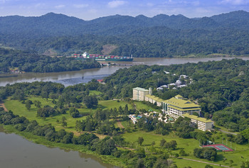 Aerial Tram and Gatun Lake photo 3