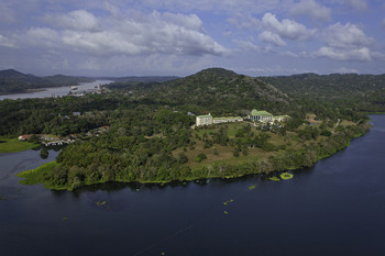Aerial Tram and Gatun Lake photo 4