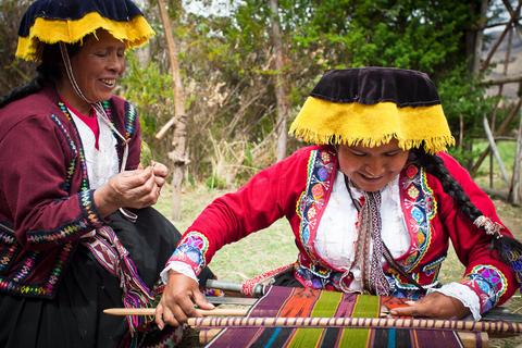 Comunidad Amaru, Hacienda Llama y Mercado Pisaq