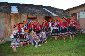 Amaru Community, Llama Farm and Pisaq Market photo 5