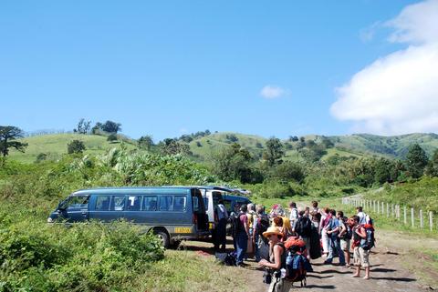 Taxi-Boat-Taxi Arenal to Monteverde Costa Rica