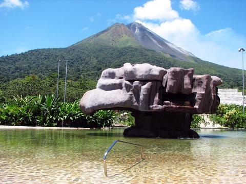 Arenal Volcano History Walk & Baldi Hot Springs Costa Rica
