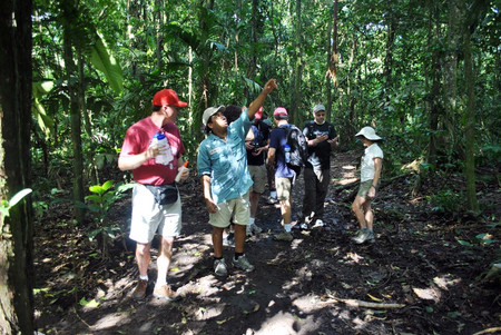 Caminata histórica al Volcán Arenal y aguas termales Baldi photo 2