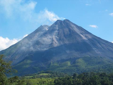 Arenal Volcano Walk & Eco Termales Hot Springs Costa Rica