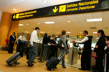 Assistance at Lima Airport photo 2