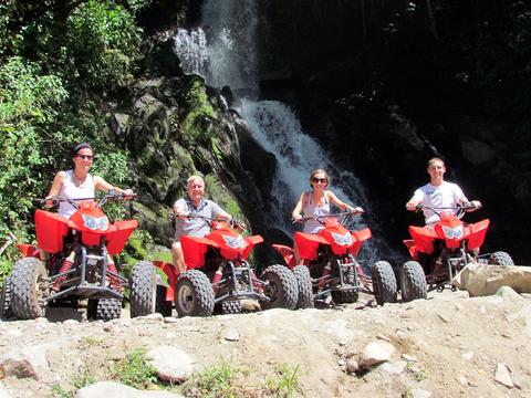 Tour de Cuadraciclos y Aguas Termales Caldera