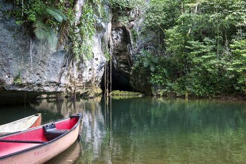 Barton Creek Cave Canoe Tour Belize