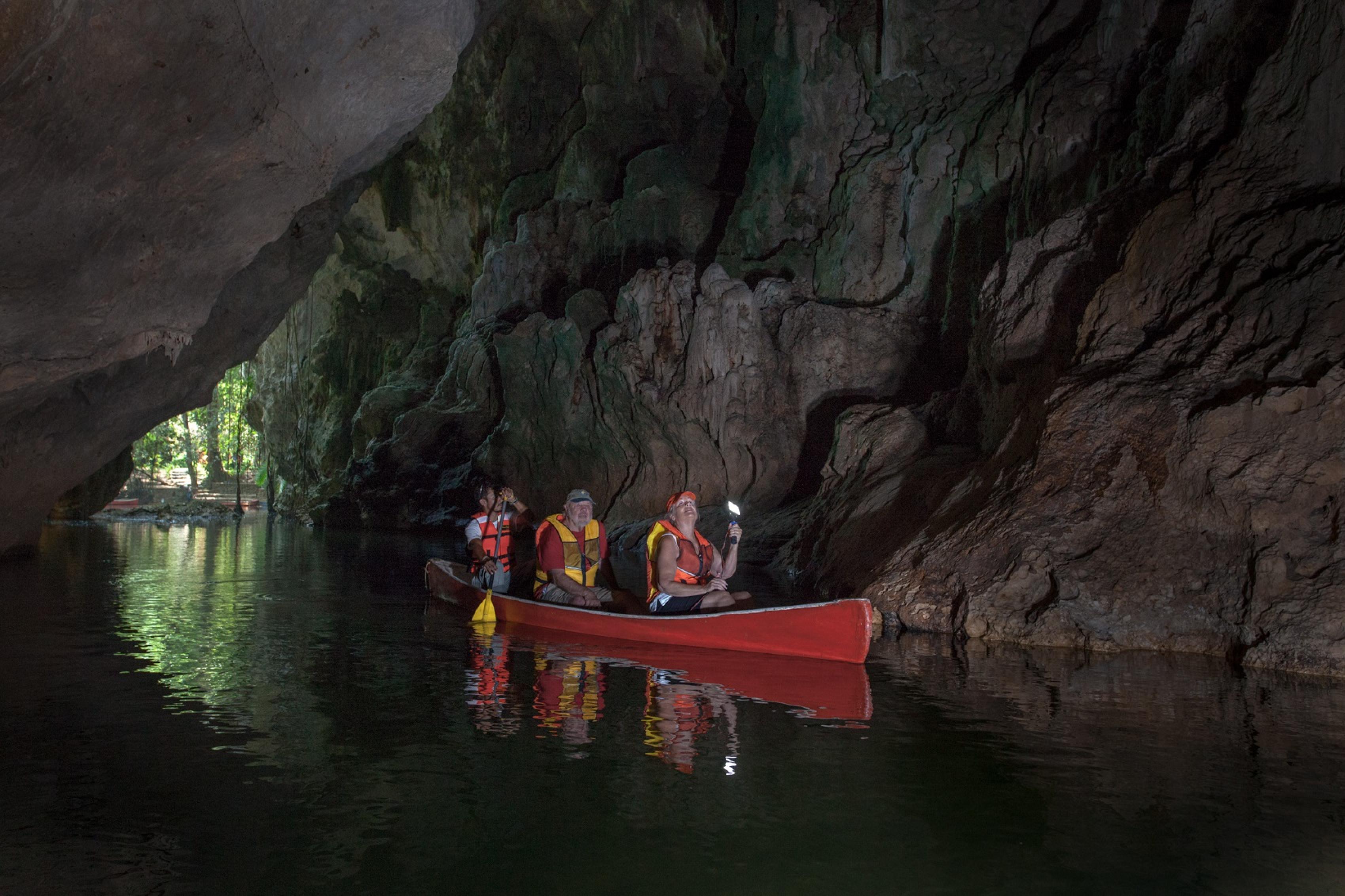 Barton Creek Tour San Ignacio, Belize