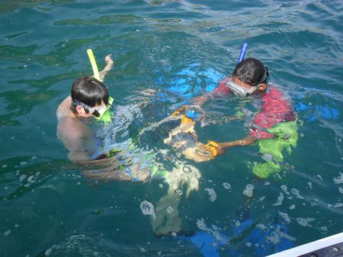 Beach Tour and Snorkeling