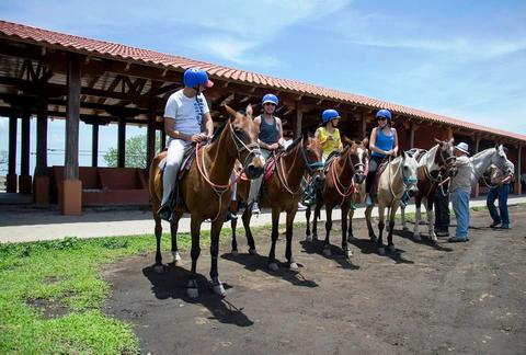 Borinquen Day Package: Zip lines and Horseback Riding tour Costa Rica