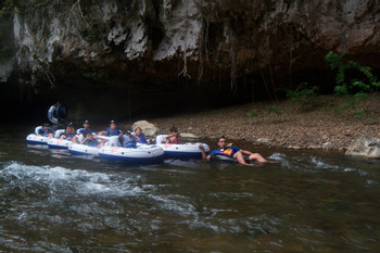Cave Tubing & Zipride en Caves Branch Outpost photo 5