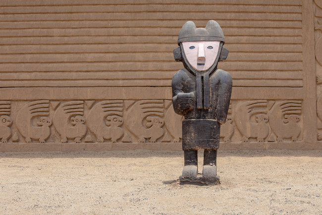 Tour Chan Chan, Huaca El Dragón y Huanchaco photo