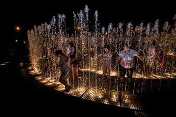 City Night and Fountains of Lima photo 4