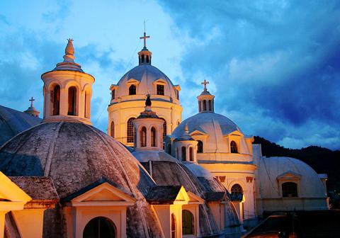 Tour Iglesias Coloniales