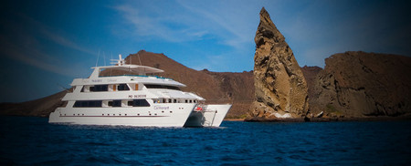 Luxury Cormorant Cruise Galápagos Islands photo 2