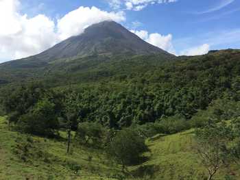 El Silencio Mirador Trails & Baldi Hot Springs