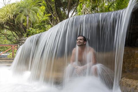 Pase Nocturno en Tabacón Hot Springs Costa Rica