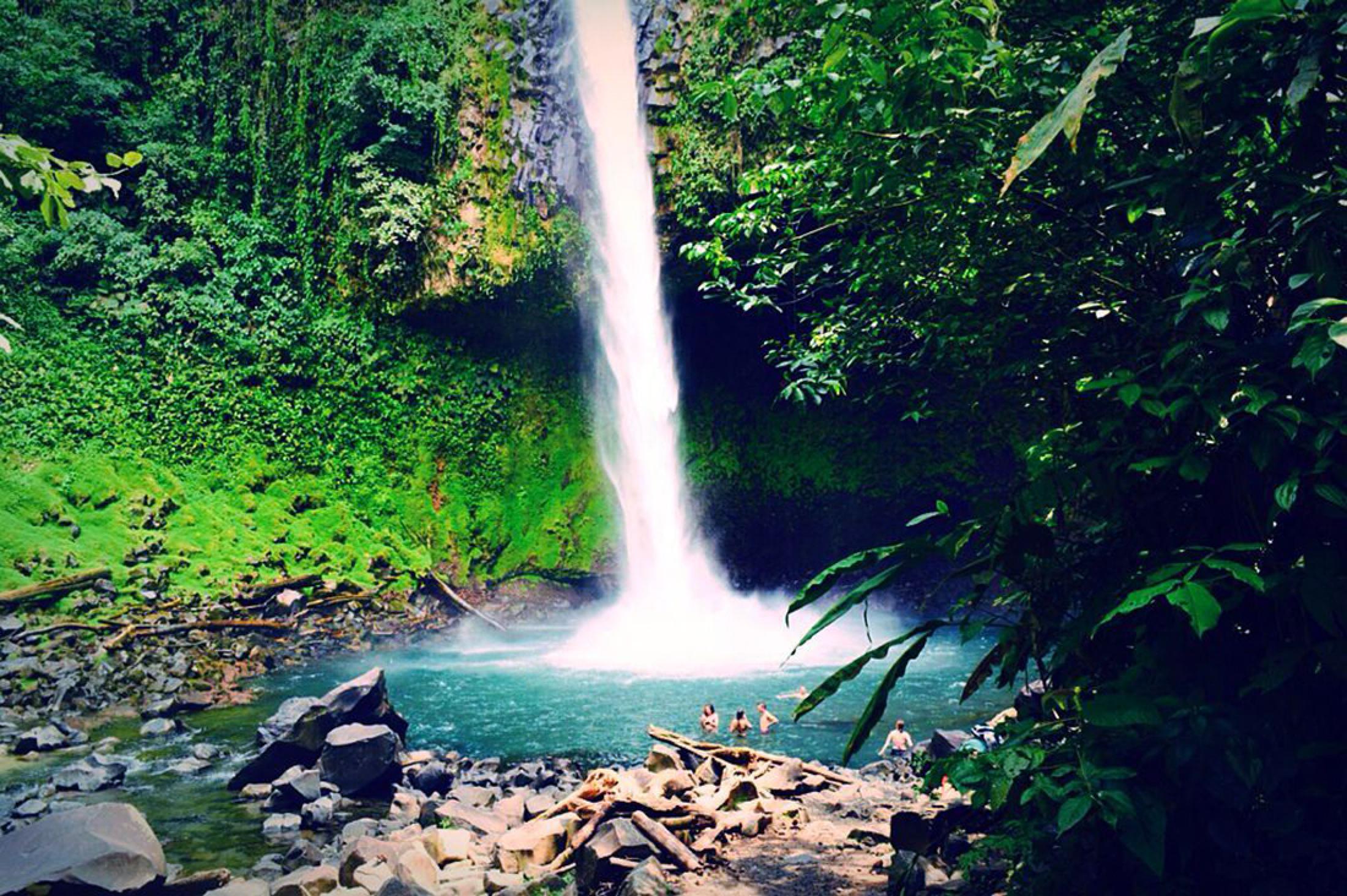 arenal volcano and waterfall tour