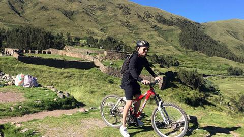 Mountain Biking Yuncaypata Peru