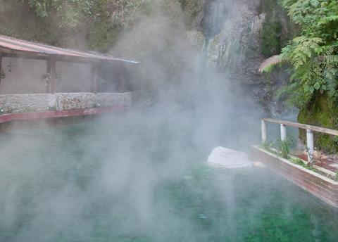 Hike From Alaska Point to Fuentes Georginas Guatemala