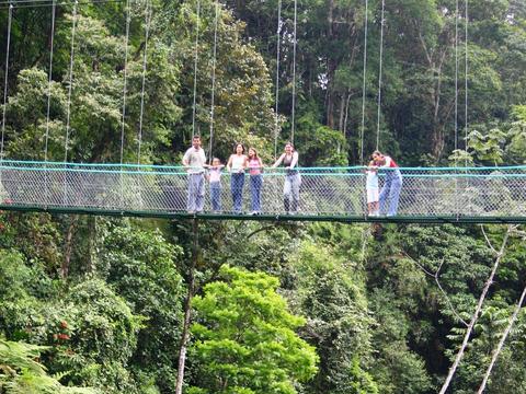 Hacienda Pozo Azul Hiking Tour - Costa Rica