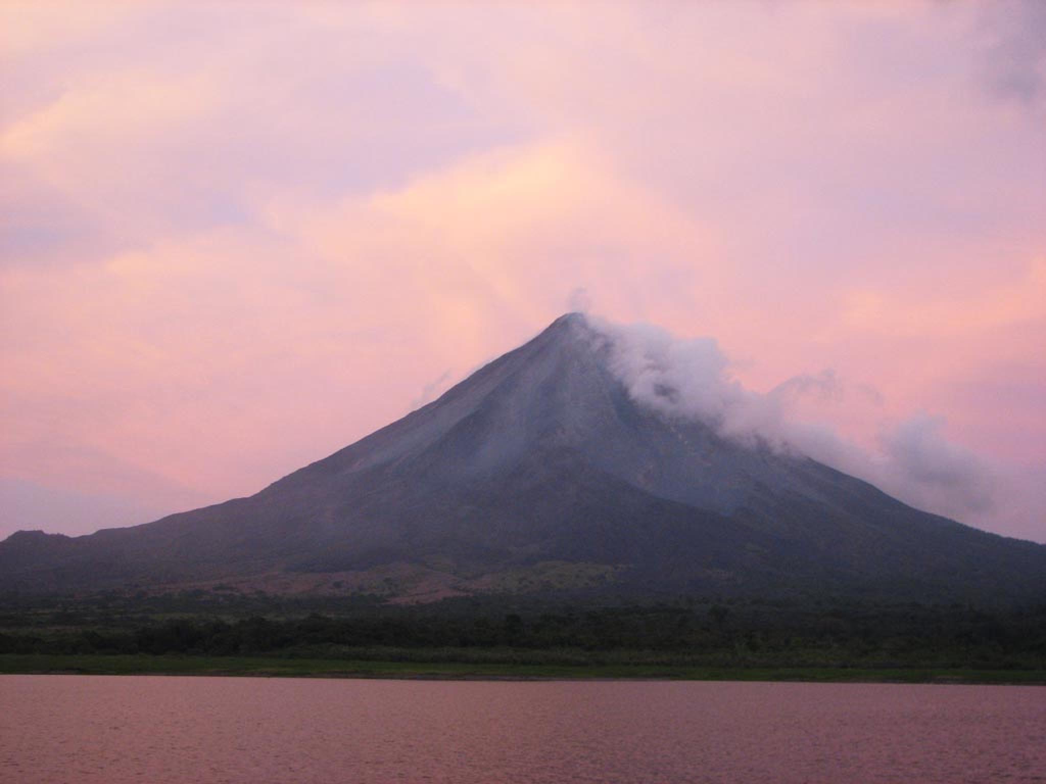 Monteverde to Arenal Horseback Tour - Lake Route