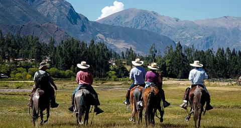 Full-Day Horseback Riding Sacsayhuaman