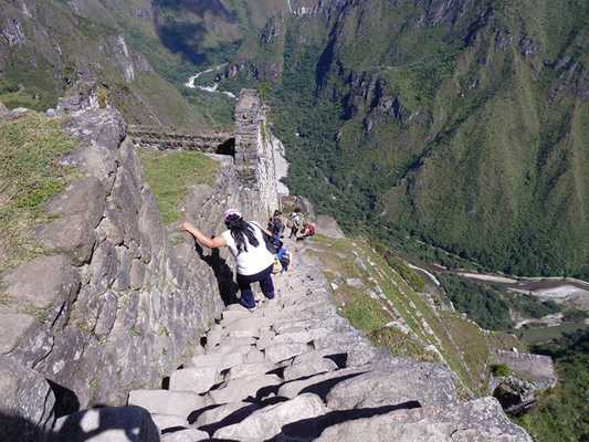 Huayna Picchu Hiking Tour
