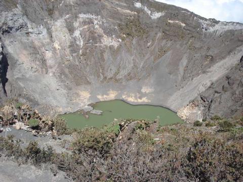 Volcán Irazú y aguas termales Hacienda Orosi