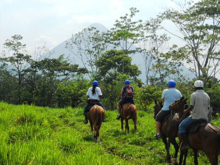 La Fortuna Waterfall Horseback Ride photo