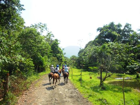 La Fortuna Waterfall Horseback Ride