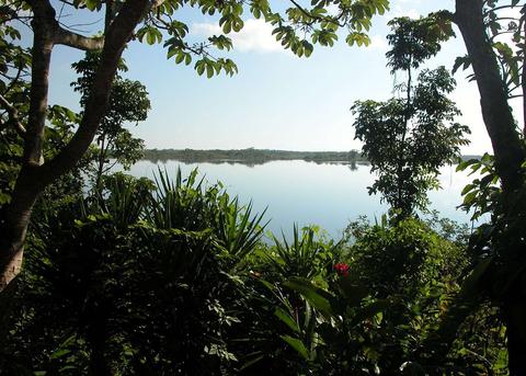 Lamanai Maya Temples & the New River Safari Belize