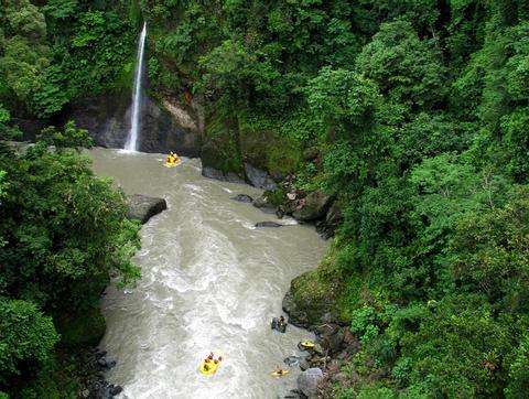 Pacuare River Rafting Class III-IV Costa Rica