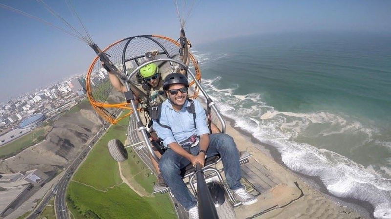 Paragliding Tour of Lima photo