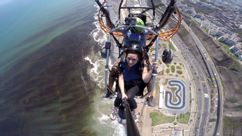 Paragliding Tour of Lima photo 4
