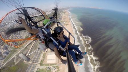 Paragliding Tour of Lima photo 3