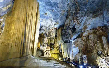 Phong Nha Cave & Paradise Cave Tour photo 4
