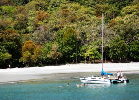 Manuel Antonio Catamaran Costa Rica