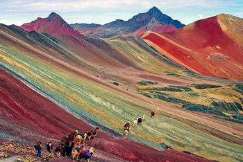 2-Day Rainbow Mountain Tour photo 2