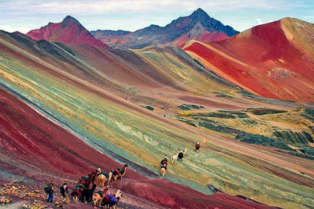 2-Day Rainbow Mountain Tour photo 2
