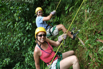 Rappelling photo 2