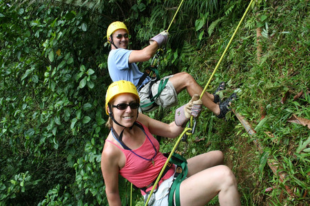 Rappelling photo 2
