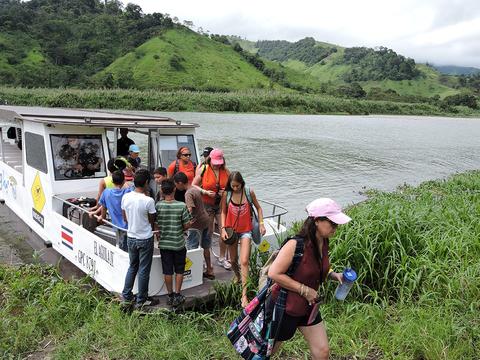 Viaje en Costa Rica Taxi-Bote-Taxi