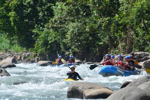 Rafting Sarapiqui River Class III-IV Costa Rica
