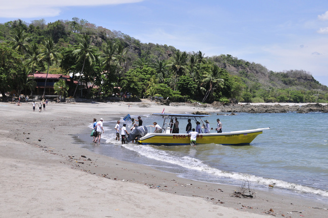 Transporte en barco de Montezuma hacia Jacó Photo