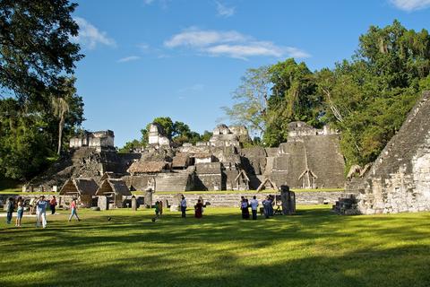 Desde Antigua hacia el Parque Nacional Tikal Guatemala