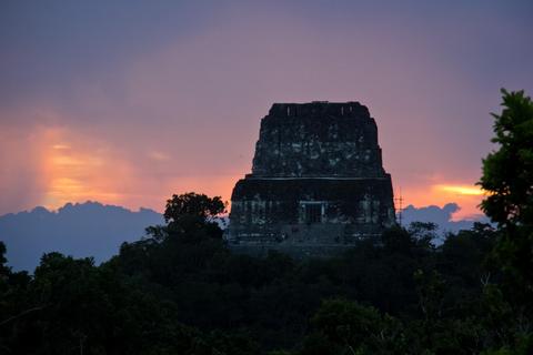 Tour al atardecer en Tikal Guatemala