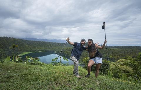 Trekking Laguna de Hule Costa Rica