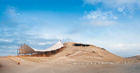 Transfer from Trujillo to Chiclayo Via El Brujo Complex photo 3