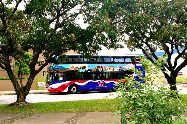 Tour VIP en bus por San José photo